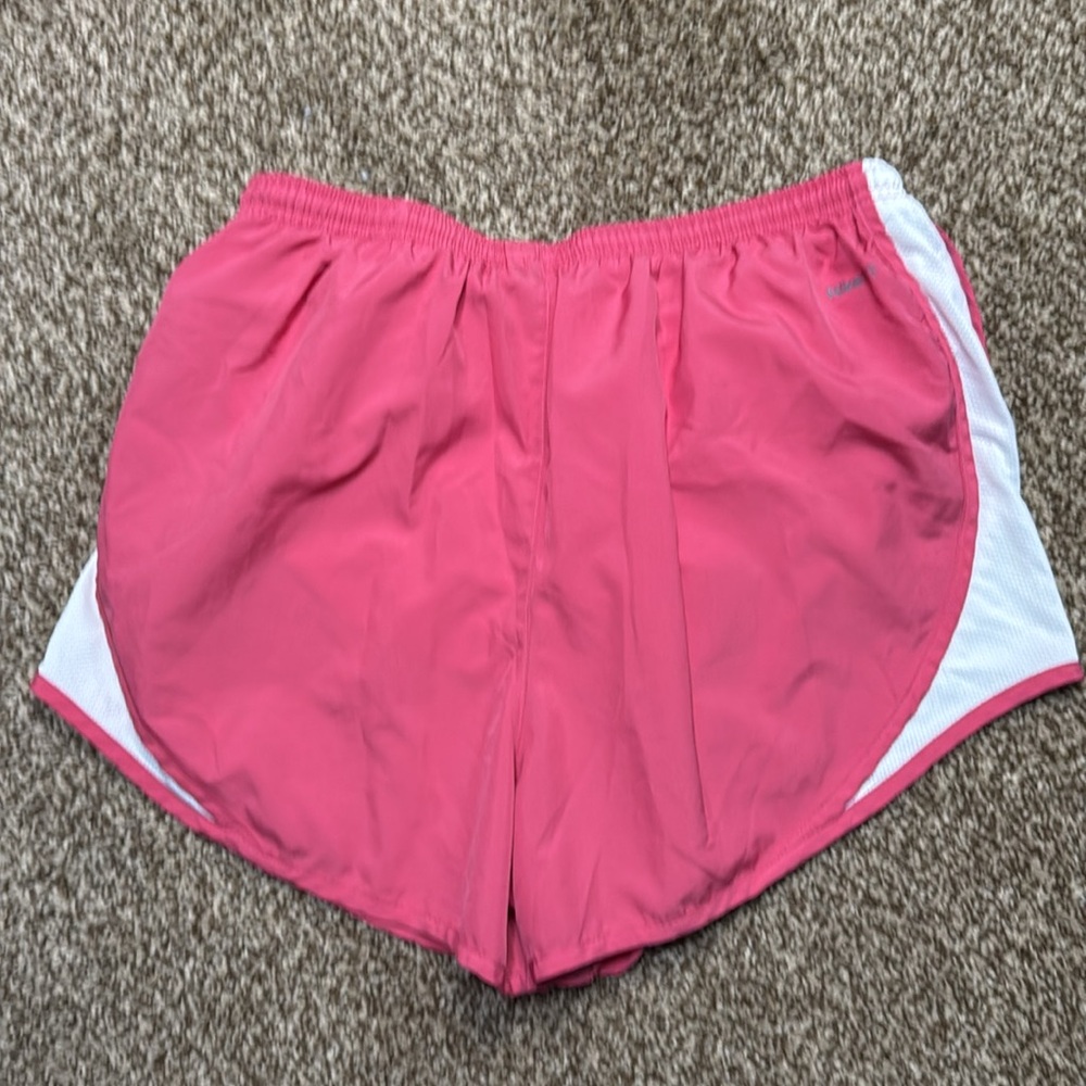 Women’s pink Nike shorts - Picture 4 of 8